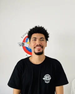 Brayan Marriaga, equipo docente de artes plásticas de la Academia EBAB